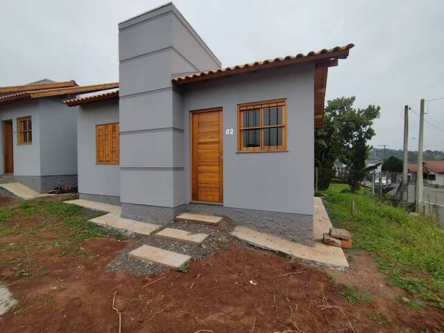 #32 - Casa para Venda em Parobé - RS - 2